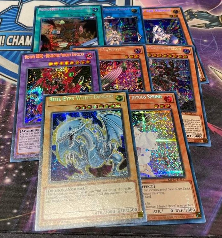 House_of_Champs's tweet photo. A certain shifty boi Mekk Knight has been working in the Konami Yu-Gi-Oh card printing factories as of late (not my pic, from Zoo) https://t.co/krNbqULJ1L