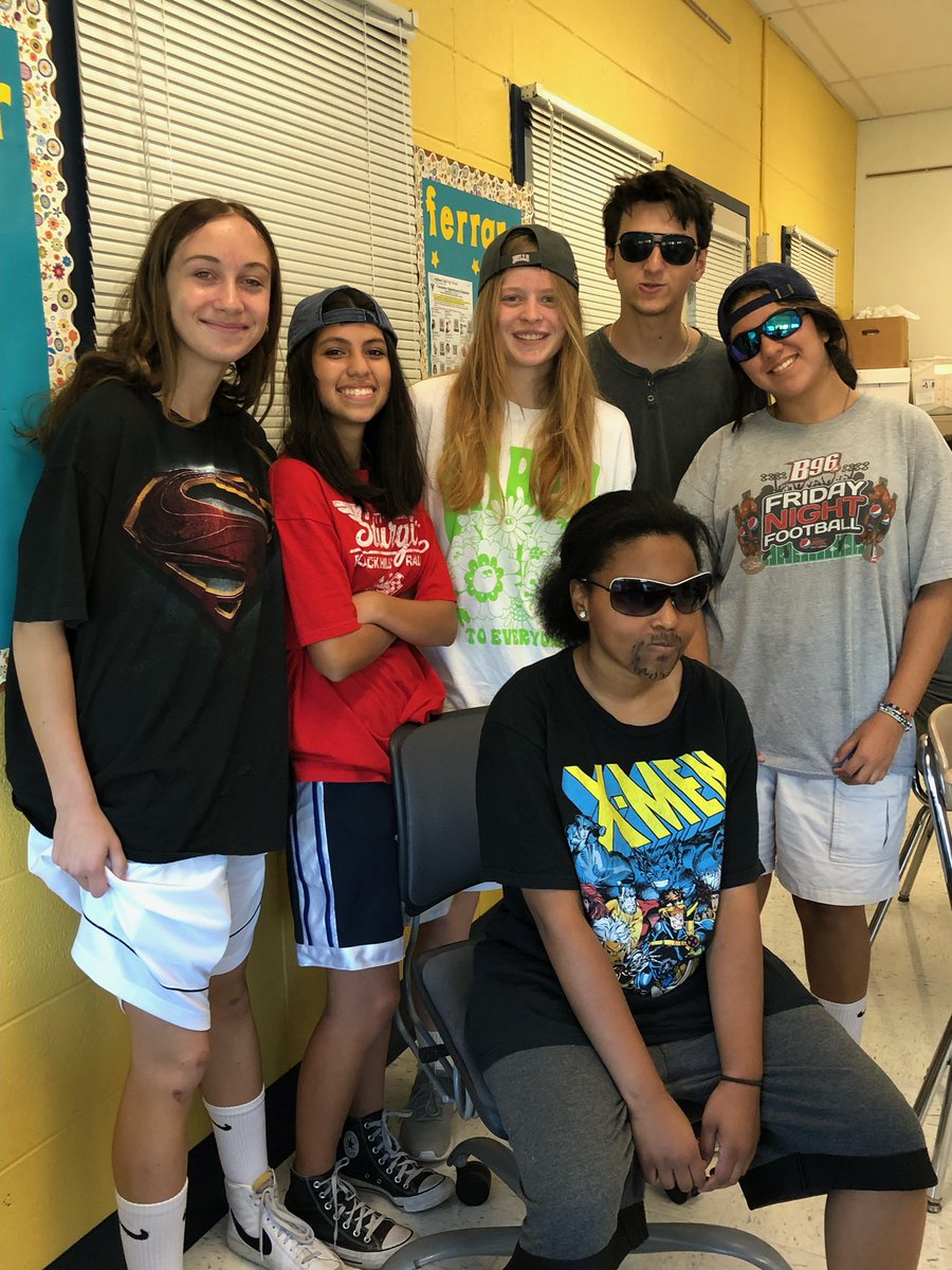 ATyearbookHS's tweet photo. Hoco week is off to a great start. #Hoco2022 #highschool #yearbook https://t.co/6yhkxwN0Ef