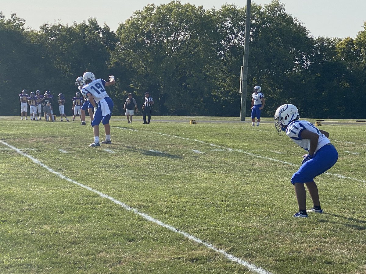 Coach_Meade's tweet image. Hats off to a tough Kearney Football team tonight…Blue Jay 8th Grade A Team lost 0 to 30, B Team 0-36.  #learnandmoveforward