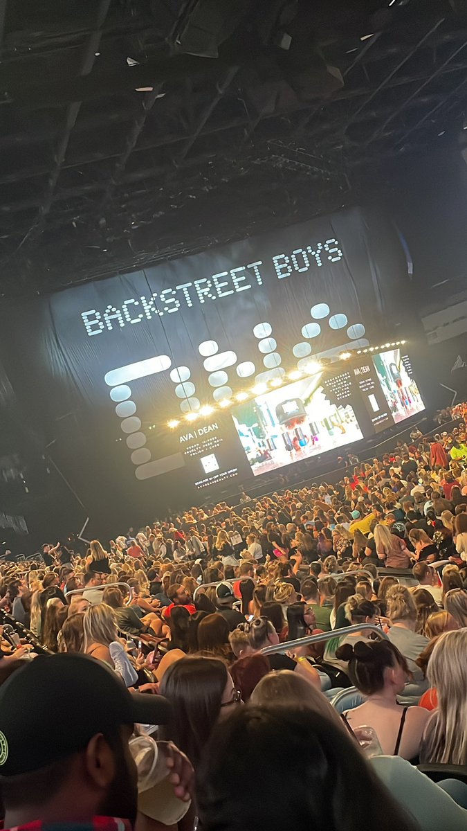 Elchilakill's tweet photo. Backstreet Boys #BSBICT 3 years in the making….. https://t.co/o7ulwmPogT