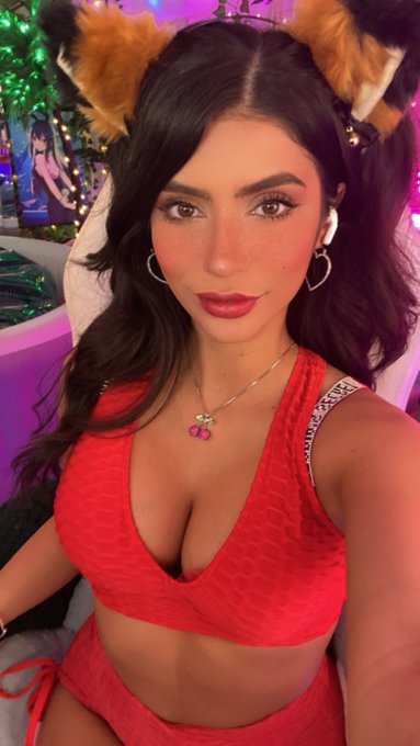 live :3 https://t.co/aYMjZtcoSE