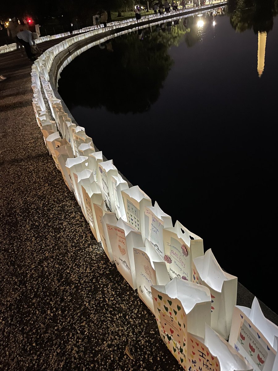 asifdhar's tweet photo. #LightsofHope filled Constitution Gardens.  These lights made by @ACSCAN volunteers represent the lives of those who have been lost, those who have survived and those that struggle with #cancer today.  Together their spirit lights our way in against cancer. @AmericanCancer https://t.co/LPZxMJW0wN