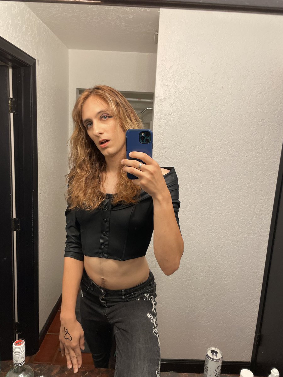 RubyTheRuthless's tweet photo. #FeelingMyself #CuteGirl fuckin around https://t.co/EYhTeOKa9V
