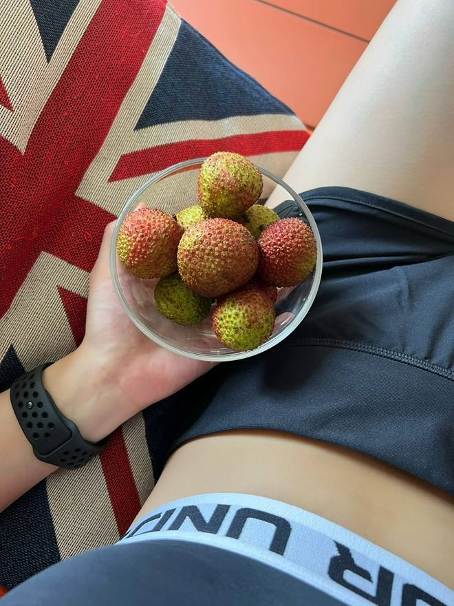 anna_anna656's tweet photo. Eat some lychees and add some vitamins https://t.co/uQKhcoxM7g