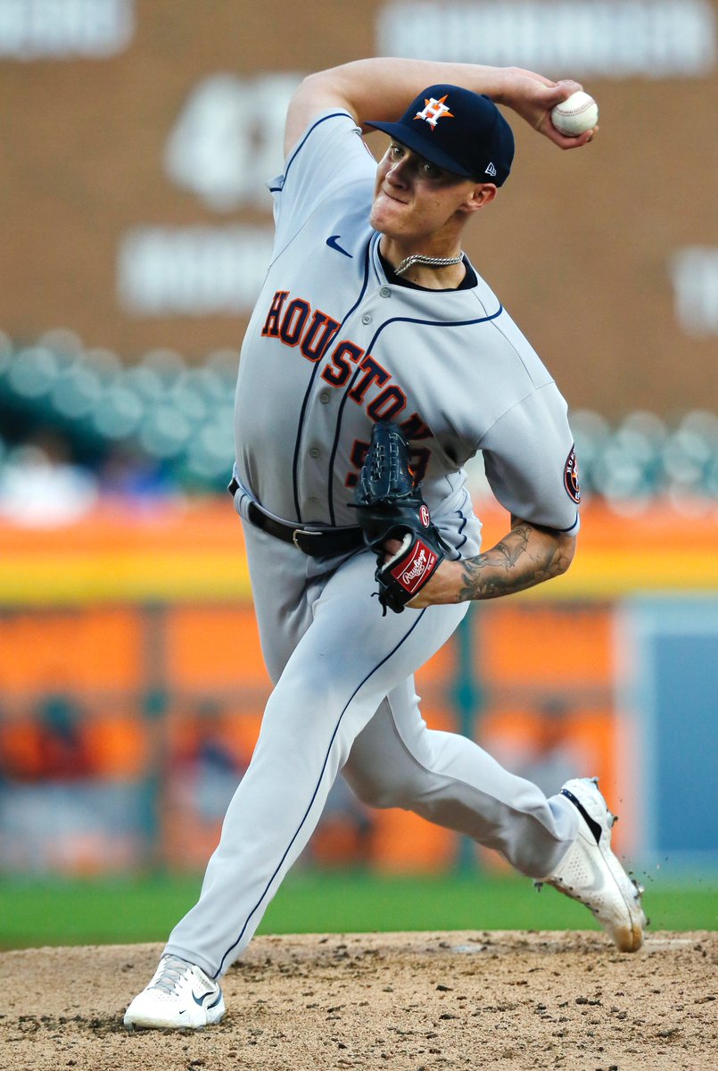 astros's tweet photo. Hunter's homecoming.

6 IP // 6 K // 2 ER https://t.co/DDwjMIXYhH