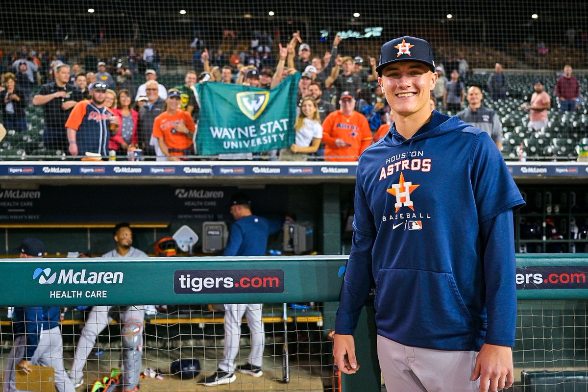 astros's tweet photo. Hunter's homecoming.

6 IP // 6 K // 2 ER https://t.co/DDwjMIXYhH