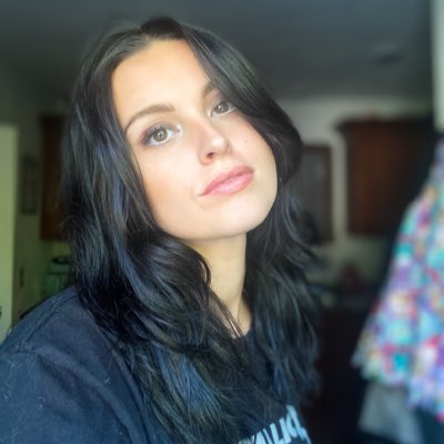 em_williamson01's tweet photo. #NewProfilePic https://t.co/7XBNDEMxWk