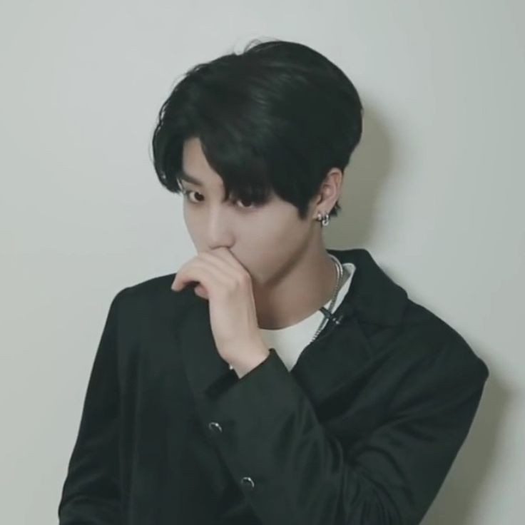 Happy birthday, dos. Ako na yung sign mo para isend yun. <a href="/callmetwo_/">No. 2.</a>