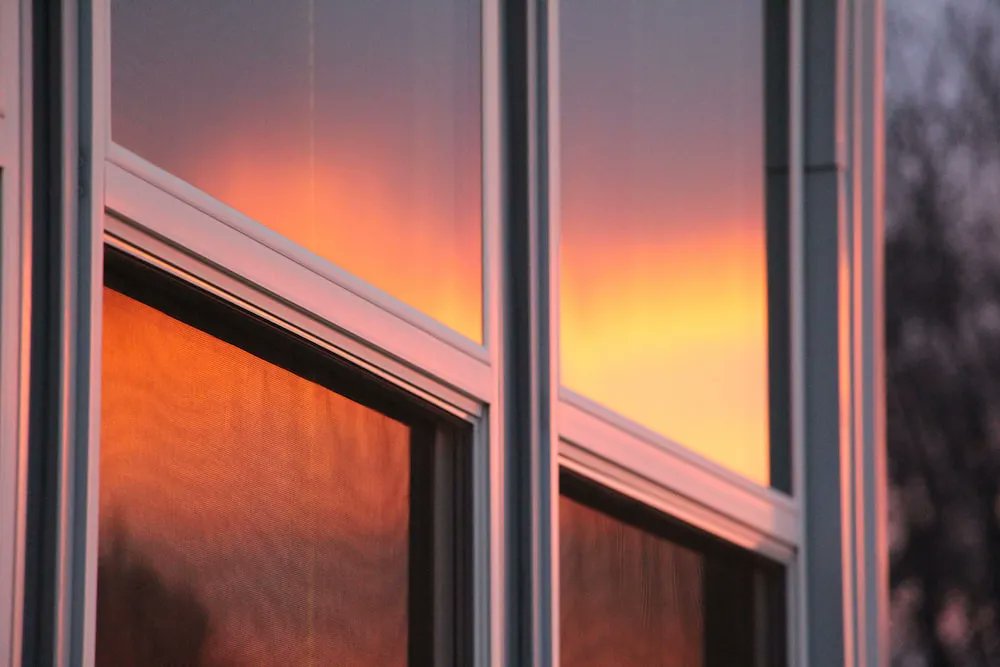 oridow's tweet photo. Aluminum doors are sturdy and #energyefficient. If you’re thinking of installing them, make sure you learn all their types: https://t.co/MP6dKJqFuO https://t.co/pjTXunv3HG