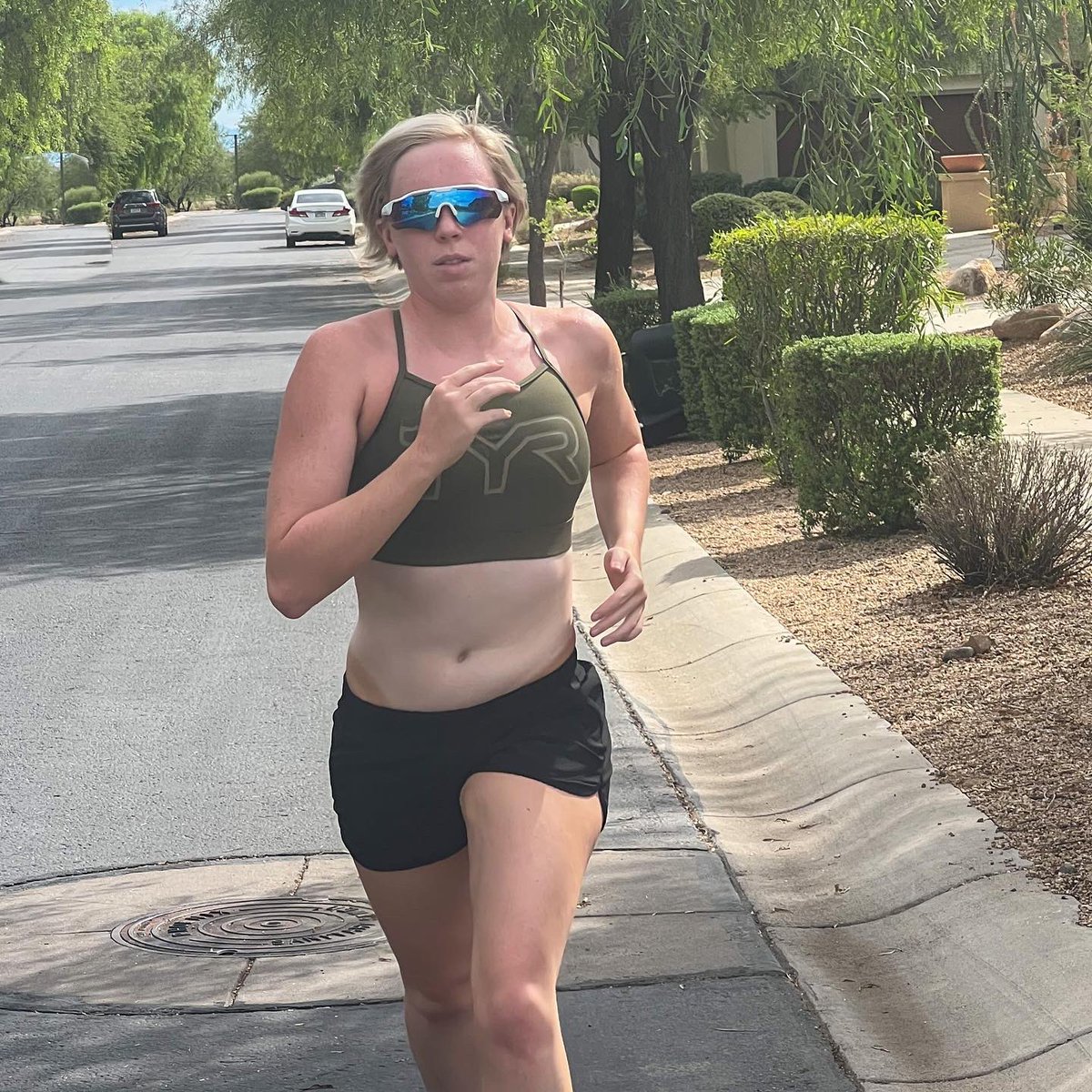 Sierra_Swims's tweet photo. Getting back to work means running workouts, and I’ve been loving the new @TYRSport sunglasses in the Arizona Sun! If you want a discount, use code SIERRA10 to purchase on these awesome glasses! #TYROptics #AlwaysInFront #tyrathlete https://t.co/oAEAzNyLvw