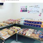 トレンドに上がった「大量の食パン」…廃棄の話題かと思ったら松たか子さんのパン祭りだった!