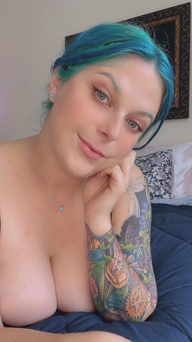 Tell me all of those naughty ideas you have 😈😈😈 https://t.co/bHkQt8N3vR https://t.co/mW72FK6Q7F<a href="/tag/mvsales"class="tags"><span>#mvsales</span></a>