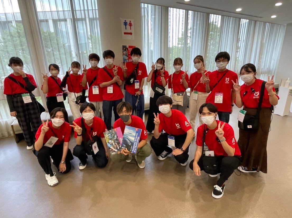 adsp_ru_seta's tweet photo. こんにちは☀️
⁡
夏OCオフショット#2🍉
⁡
計4日間暑さも厳しく天候も不安定の中でのオープンキャンパスでしたが、アドサポメンバーのどの写真を見ても皆キラキラの笑顔でオープンキャンパスを楽しんでいました😌
⁡
夏OC投稿まだまだ続きます！！！ https://t.co/lD8gU1gwb5
