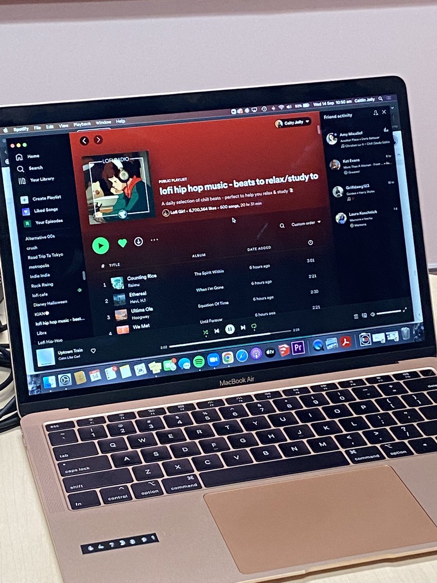 caitlinolsen98's tweet photo. todays podcast with @disladycaity featuring some absolute tunes as our backing track 🎶 #bcm302 @UOWbuilding29 https://t.co/9BPcubLA1G