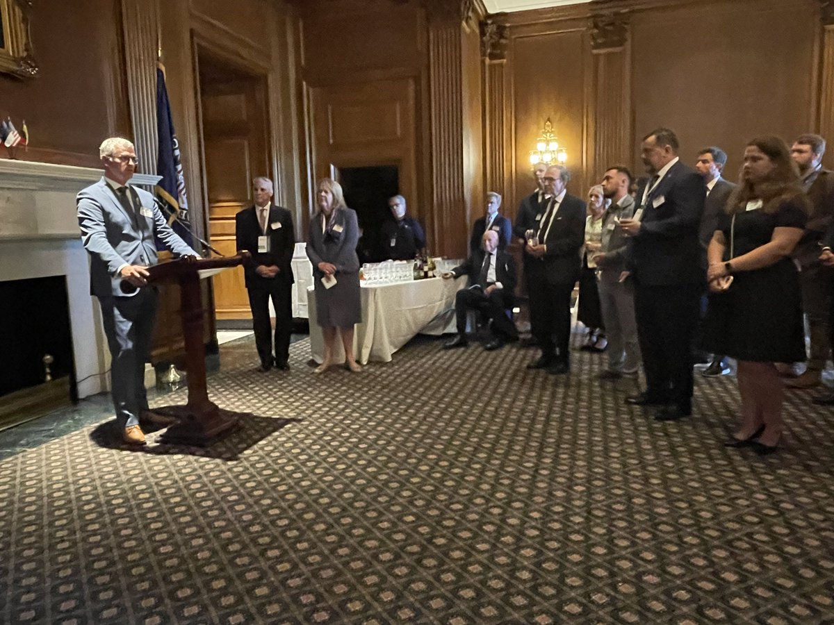 Estonia_in_US's tweet photo. Thank you @JBANCchatter and #BAFF for bringing us together on Capitol Hill to celebrate 100y of dipl relations btw EE🇪🇪, LV 🇱🇻, LT🇱🇹 &amp; the US 🇺🇸, also 25y of the Baltic Caucuses with @SenatorDurbin ➡️Senate Baltic Freedom Caucus &amp; @RepDonBacon ➡️House Baltic Caucus #USBaltic100 https://t.co/rYqStf9APX