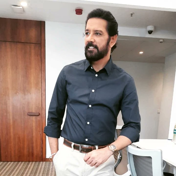 soniiannup's tweet photo. Random clicks just before the shot.
#atlocation #actorslife https://t.co/vStywqjM35