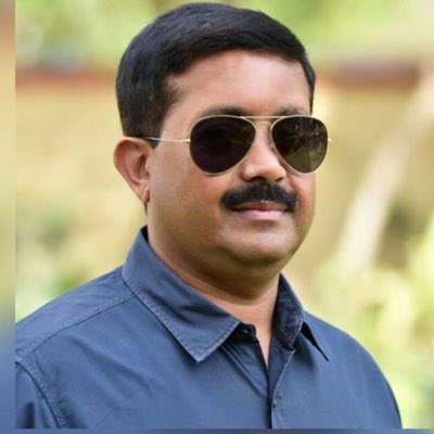 DhirendraSacha2's tweet photo. #NewProfilePic https://t.co/upG7yvqwlf