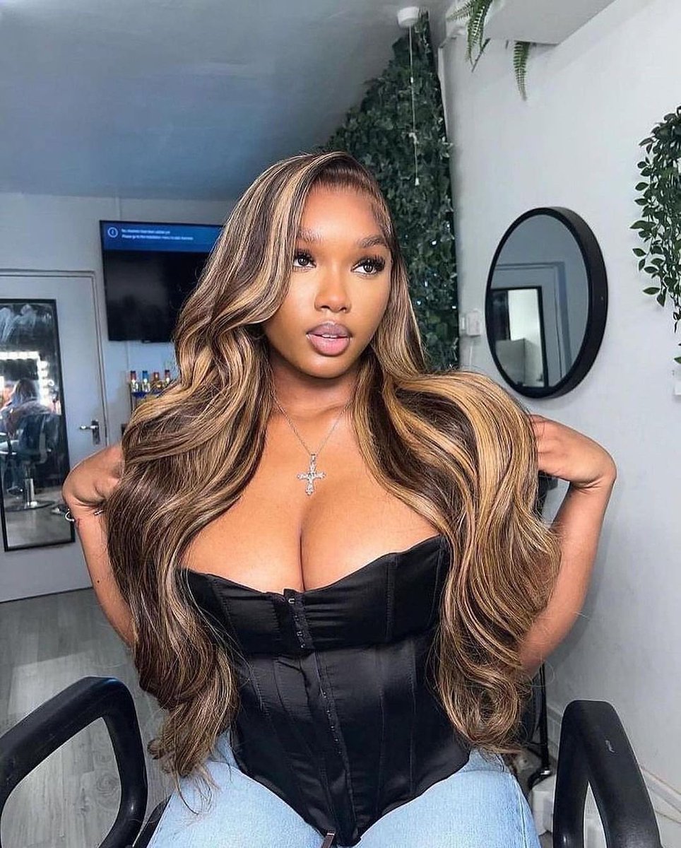 allovehair's tweet image. Honey Blonde for Honey 😍 $35 Off Now Pay Later with Klarna PayPal Sezzle 
Hair link: allovehair.com/collections/co…

#allovehair #highlightwigs #bodywavehair #honeyblondehair #colorhair #colorwig #closurewigs #gluelesswigs #summerhair #summerhairstyles #coloredhairgoals