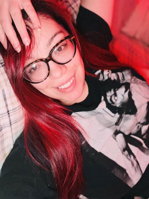 Orange/copper has felt so me for so long but I wanted to switch up for fall ❤️🤓 https://t.co/mcM92JK