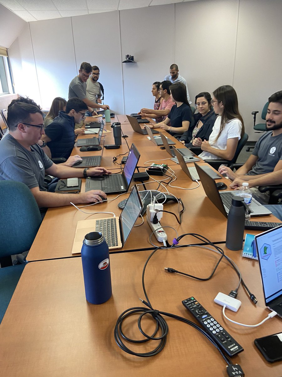 aacorrendo's tweet photo. Second #statasaurus encounter of this fall semester ( #hexsticker from 1st) at @CiampittiLab. 20+ eager minds discussing #Frequentist vs #Bayesian approaches 💪 Missing old mates here @Jav1erFernandez @luizmrosso @tama_santi @leoNitrogen #RStats https://t.co/4pySDqn1N2