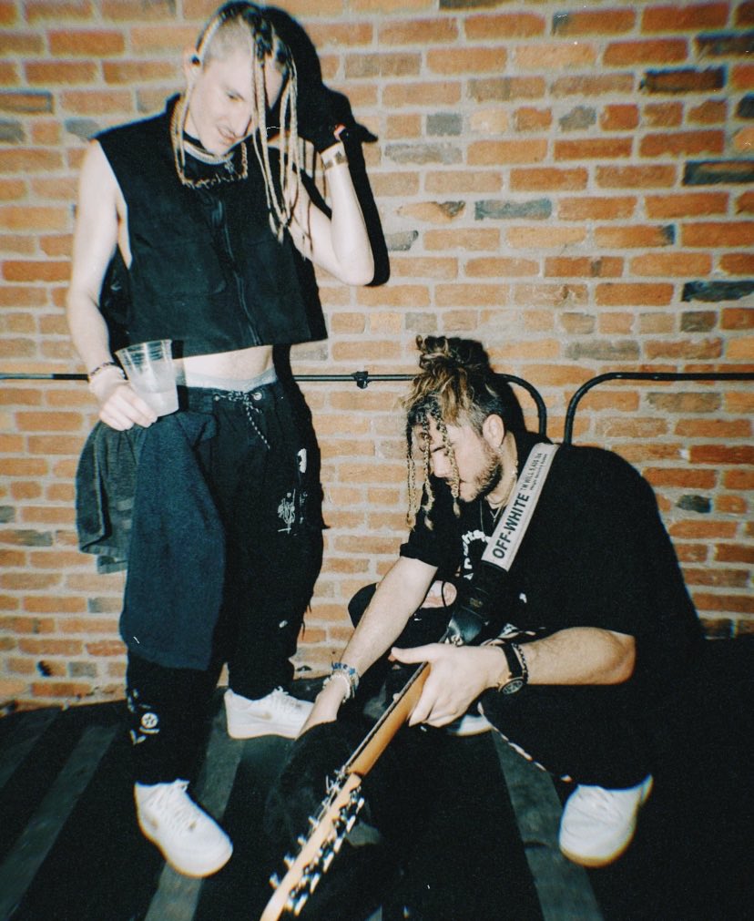 comfort clinton (@comfortclintonc) on Twitter photo 