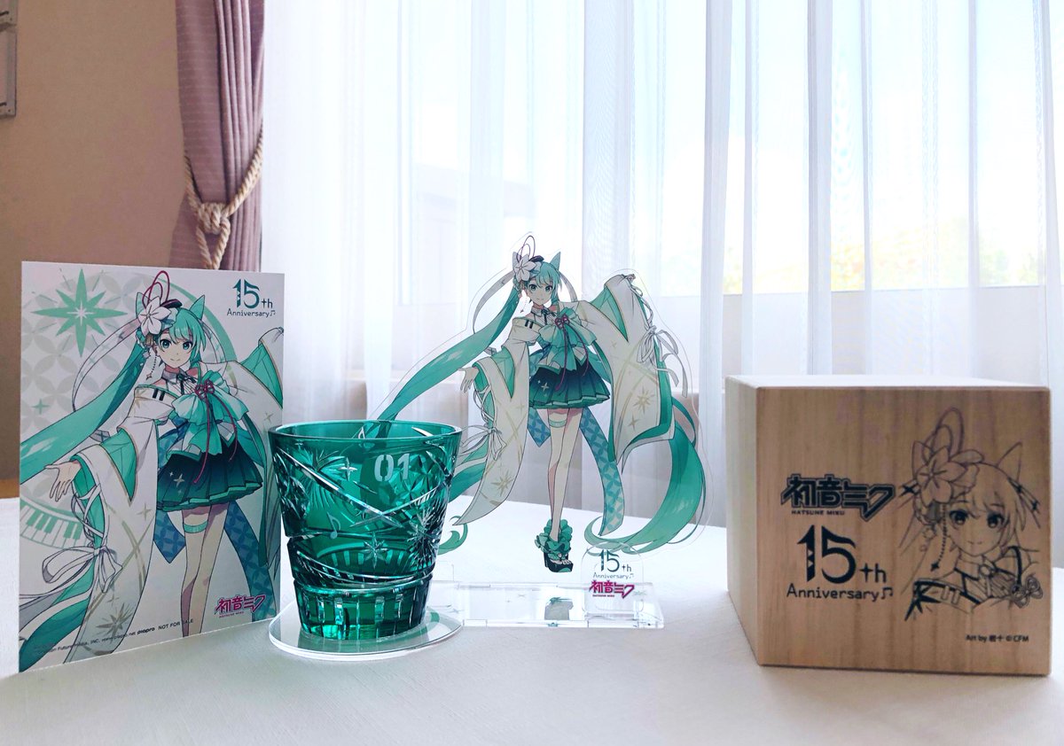 初音ミク デビュー15周年記念 江戸切子グラス✨✨ ミクちゃんの江戸