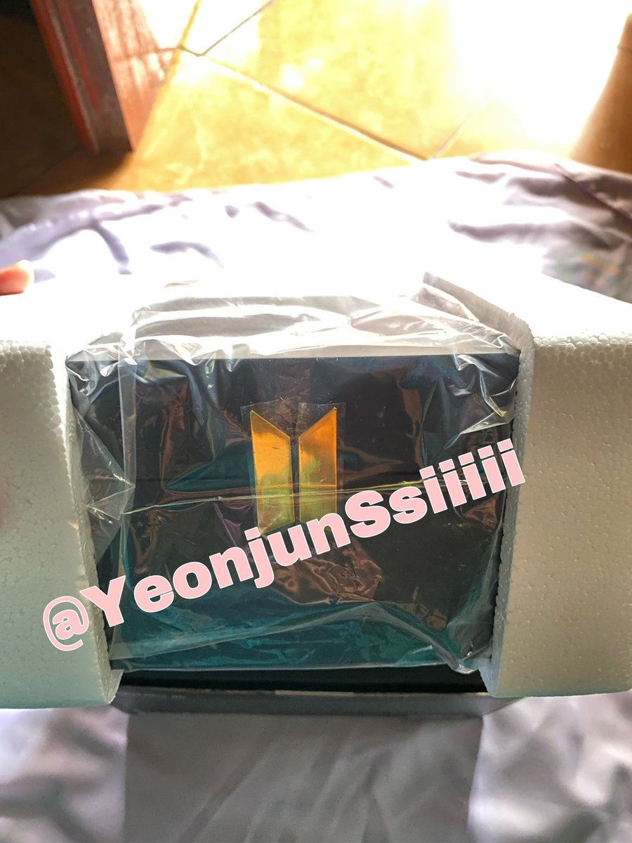 yeoniced_'s tweet photo. ⚠️Help Rt⚠️

BTS Merch Box 6 🇮🇩 INA ready kamar

Take Set only
Detail harga bisa DM

Alasan dijual mau kurangin koleksi
Minus unboxing aja✌🏻

#Btsmerch #MerchBox6 #mb6 #musicbox  #wts #wtb https://t.co/mOxNL5H0gj