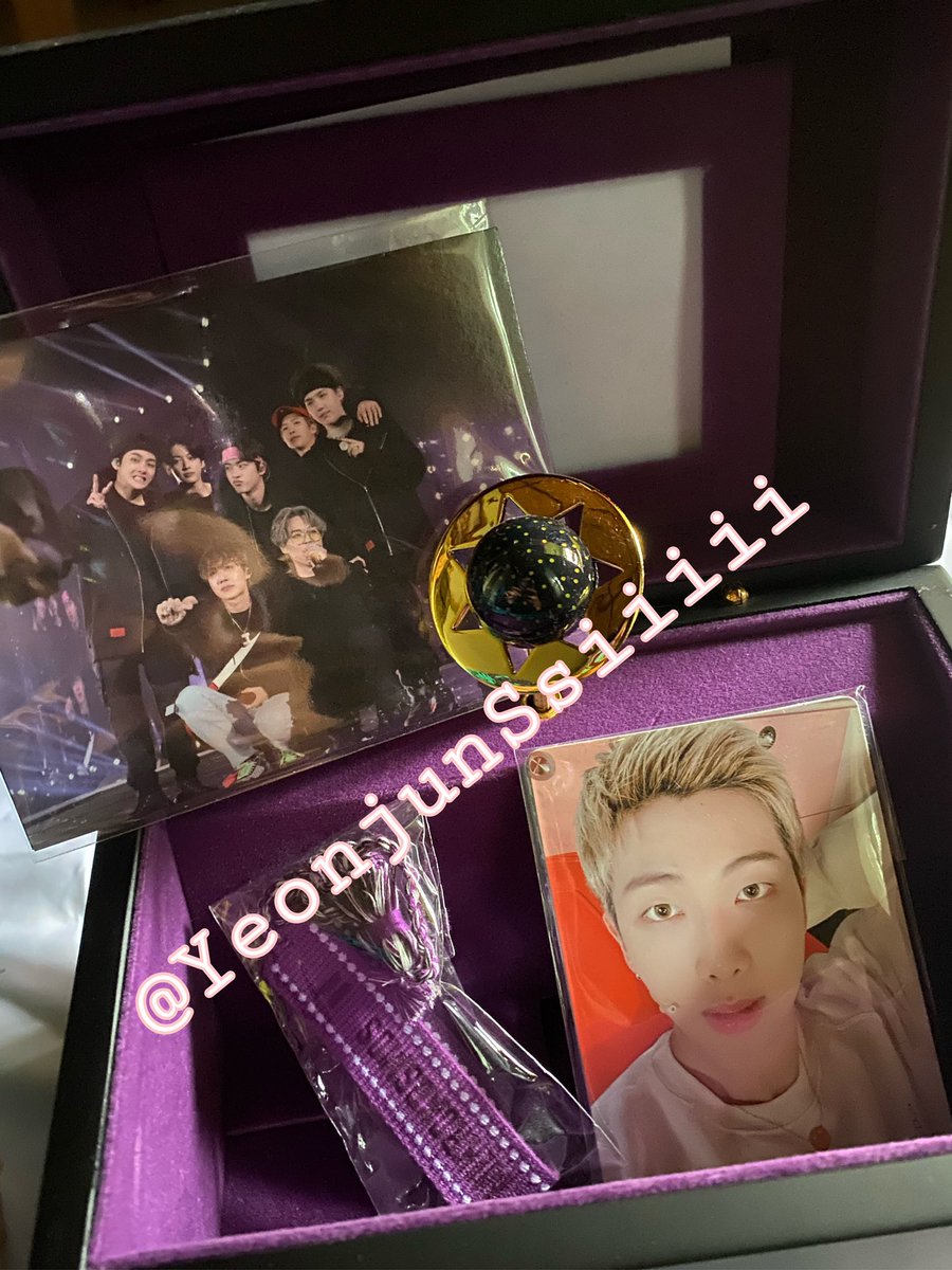 yeoniced_'s tweet photo. ⚠️Help Rt⚠️

BTS Merch Box 6 🇮🇩 INA ready kamar

Take Set only
Detail harga bisa DM

Alasan dijual mau kurangin koleksi
Minus unboxing aja✌🏻

#Btsmerch #MerchBox6 #mb6 #musicbox  #wts #wtb https://t.co/mOxNL5H0gj