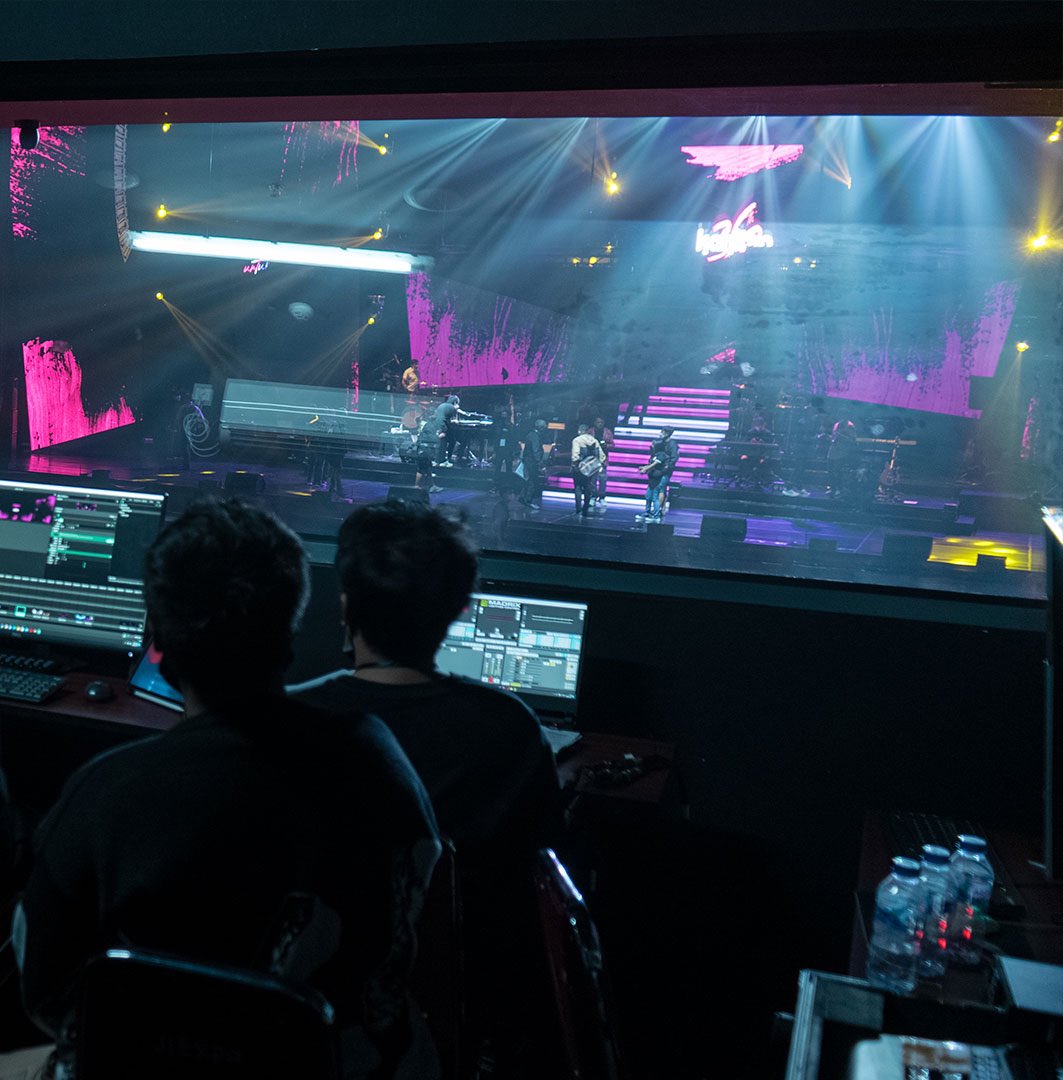 Convert Textured tweet media