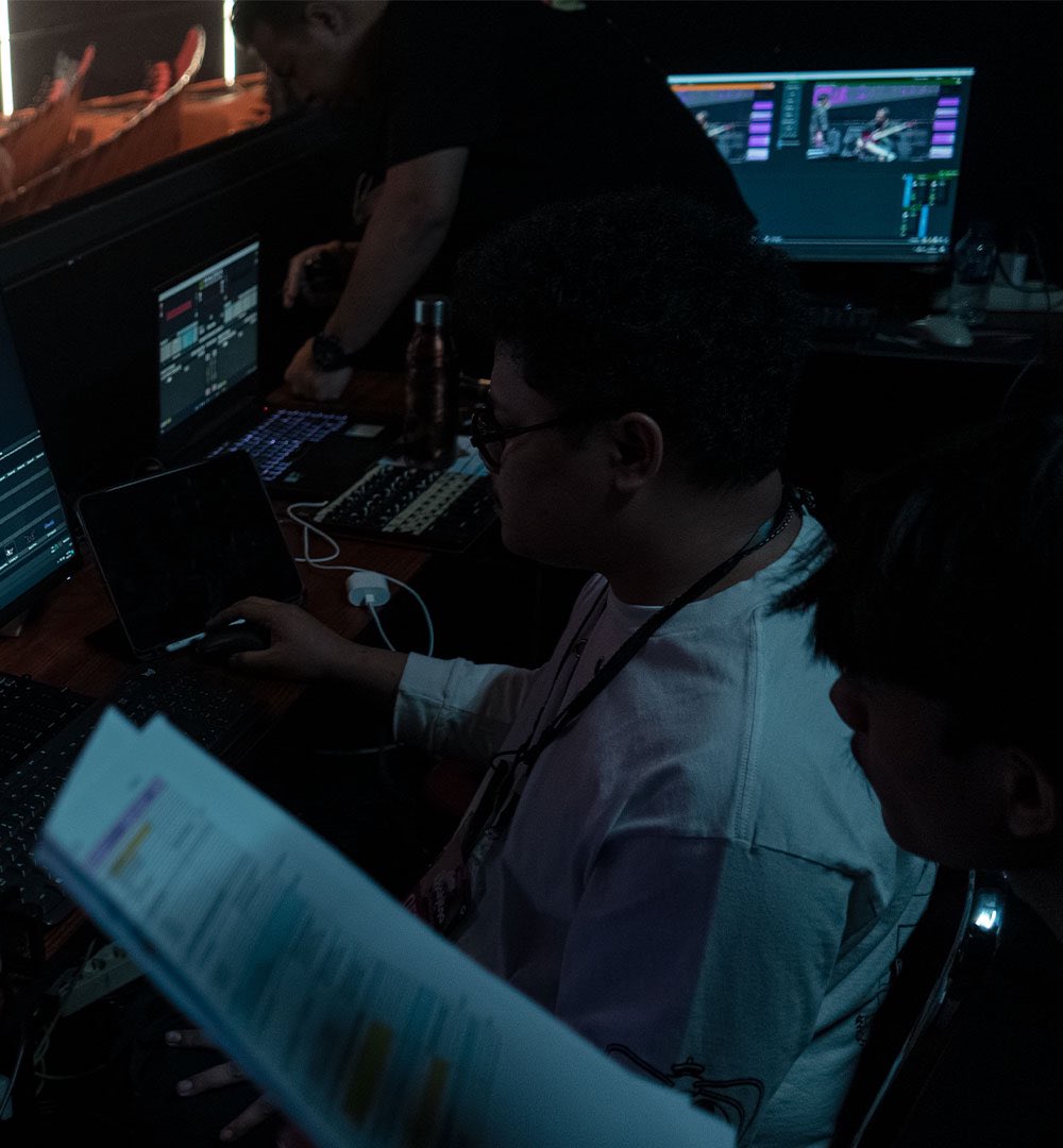 Convert Textured tweet media