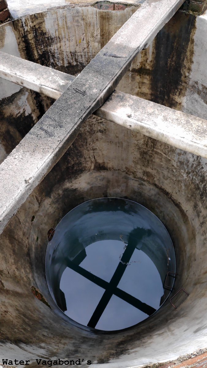 Watervagabond's tweet photo. Bhuein (ground) Kuan, > 70 yrs at Lakshmi Colony, Ward 49, #Sindri circle of @DhanbadC. Only dependable drinking water source catering to habitations in the vicinity. Acc to people, the hon'ble MLA @purnimaasingh ji, provided funds for #dugwell's restoration.
#Dhanbad #Jharkhand https://t.co/KxrawWaIWU