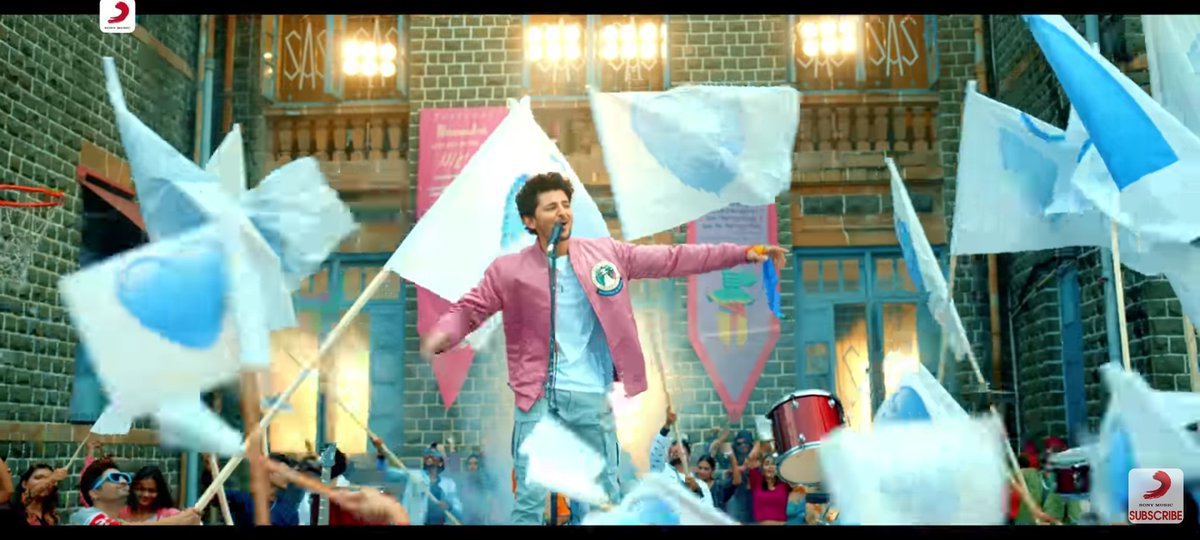 Darshaner94's tweet photo. Superb @DarshanRavalDZ 🔥🔥🔥
#DholBajaa 
#DHOLBAJAAISOUTNOW https://t.co/bwuGeN7AKC