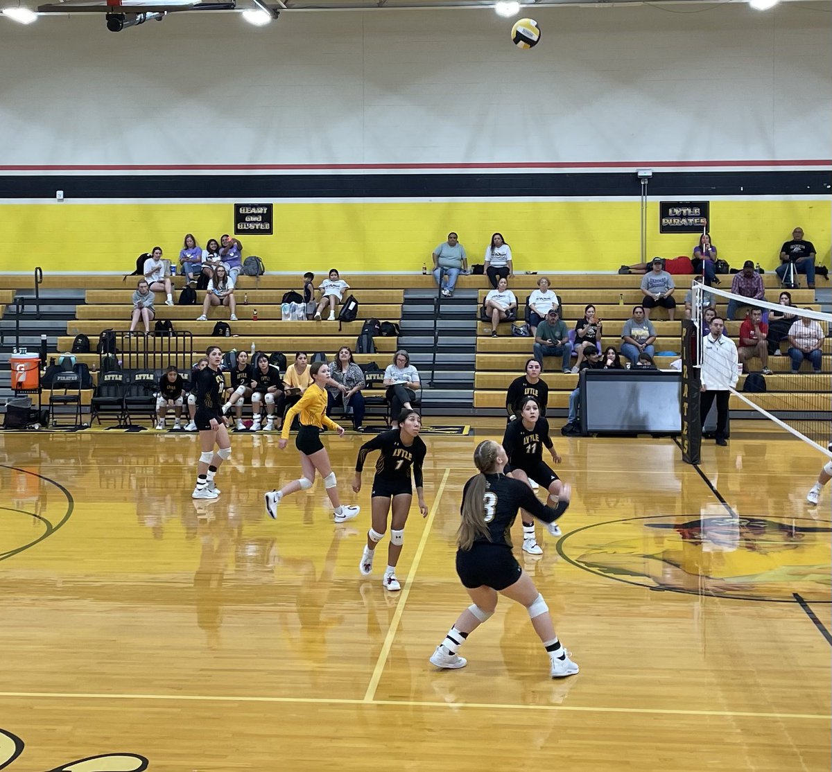 mayorgonzltx's tweet photo. Thanks Lady Pirates! Hard fought games that you went through! Remember to keep your Pirate pride going no matter the outcome! Thanks for representing us on the court! We stand behind you Pirates! #lytletx #lytleisd @LytleVolleyball https://t.co/8GZ7jLzvdz