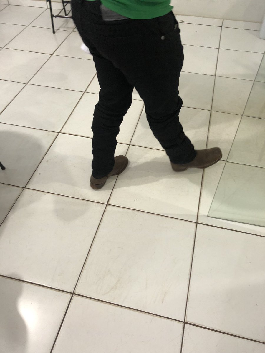 CaioMs15's tweet photo. Além de ser agroboy, ainda e estudiosos 😅🤩🥰🙈🤠 https://t.co/etSnSbB8fy