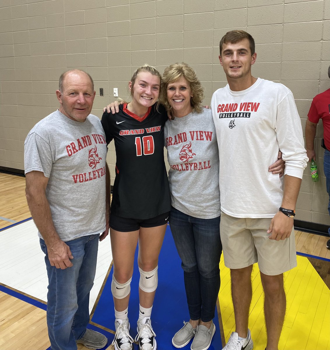 Andie Olson tweet media