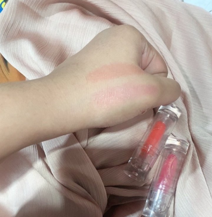koIrebus's tweet photo. Onie Magic Color Lipstick

⭐: 4,7
🔗: https://t.co/Fa8xmAxXo2

tags. gigi Liverpool Barcelona Munchen Secret Number Jeno Ning Imaz Shohei Jepang Dove Cameron Hannie Kim Taehyung https://t.co/ufsJs8DTtO