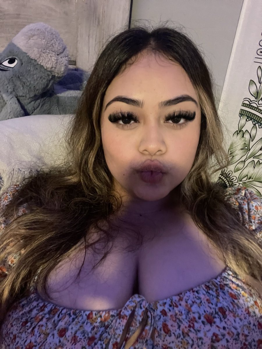 mirelyramoss's tweet photo. It was brought to my attention that twitter doesn’t know how beautiful I am https://t.co/25FLYNFfiq