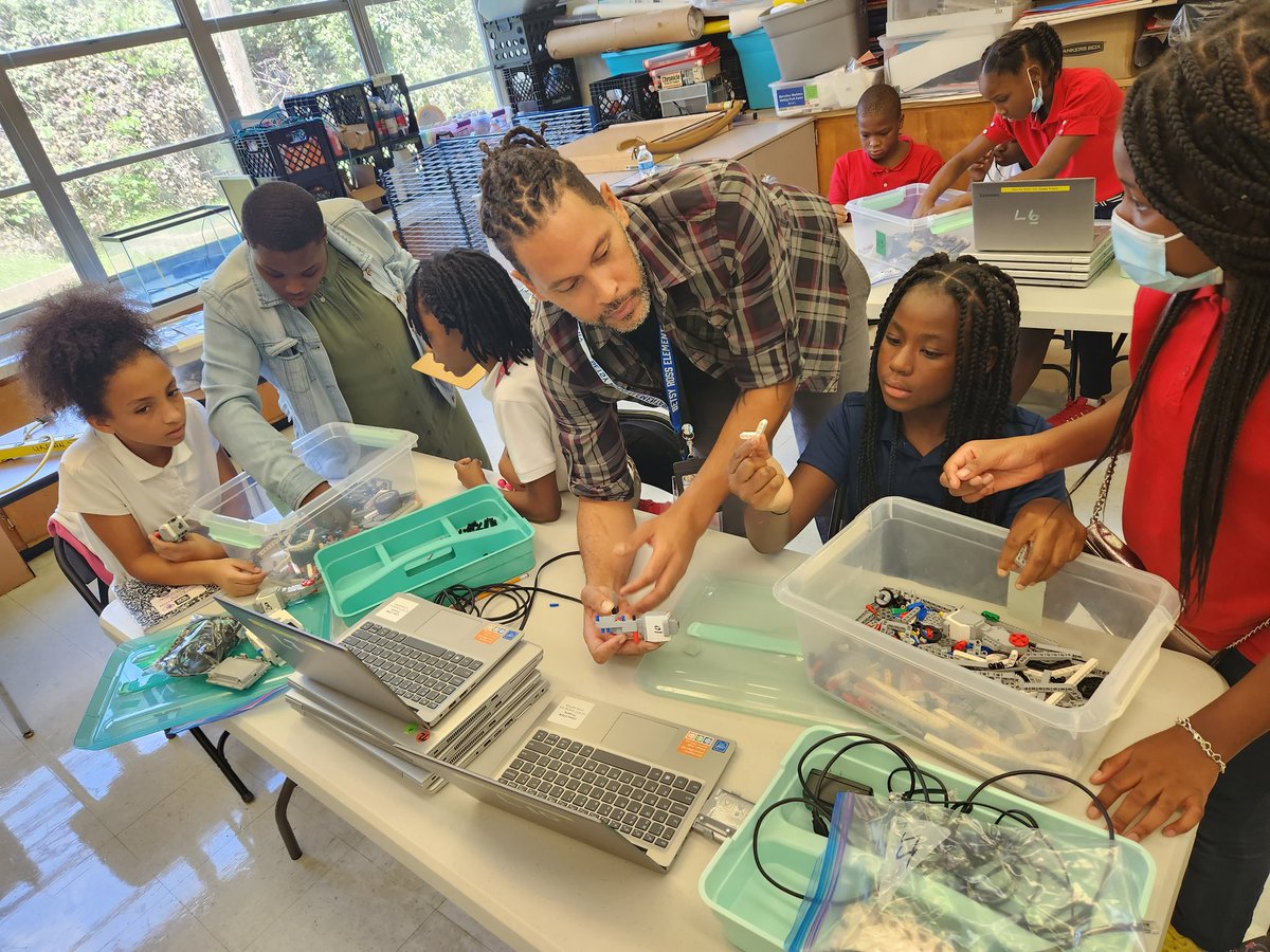 BetsyRossElem's tweet photo. She is #OnFireToInspire! Thank you @sharell_martin for a great intro to Coding With A Twist. Our scholars were definitely engaged. We are excited about the learning and fun that will take place over the next few weeks! #STEMLearning #codingisfun @AhmeshaG @EmilyMe10531515 https://t.co/ObIclljnod