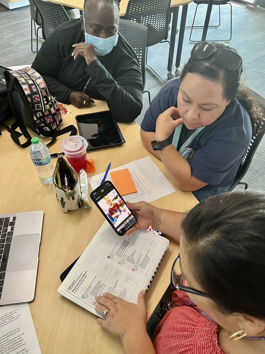 AmeretR's tweet photo. @OsideUSD Preschool teachers collaborate on data driven, individualized lesson planning strategies in order to meet students where they are. https://t.co/jMeRoOgHaY