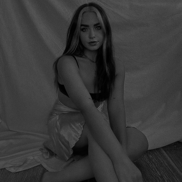 fateofmagixrpg's tweet photo. Nome: Andromeda Vigdís von Zenith 
Idade: 19 anos
Cargo: Aluna
Título: Lady de Promethea
Reino: Zenith
Espécie: Fada do Amor
Shape: @/cartiamallan 
User: @andyzenith_ https://t.co/1Na34QfOeh