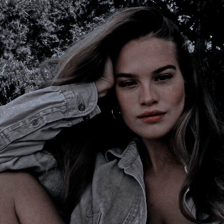 fateofmagixrpg's tweet photo. Nome: Amarys Yvaine 
Idade: 39 anos
Cargo: Professora
Reino: Andros
Espécie: Fada da Água
Shape: Stormi Bree
User: @AmarysSage https://t.co/RzdubjJRSb