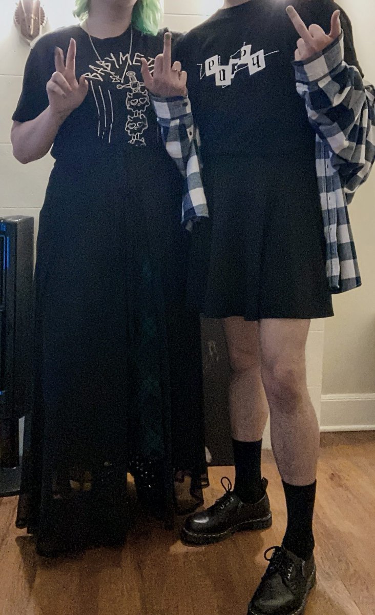 plantbab's tweet photo. okay time for my bi-monthly "i am in luv with @anxie_uwu" post https://t.co/v5ZHPTGsmQ