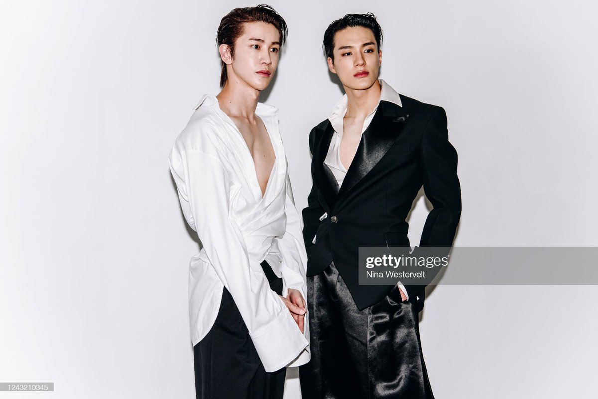 FILESLJN's tweet photo. #jeno for peter do SS23 show 🖤🤍

#JENOatNYFW
#JENOrunwaydebut
#PETERDOxJENO https://t.co/VVR6vvsKdJ