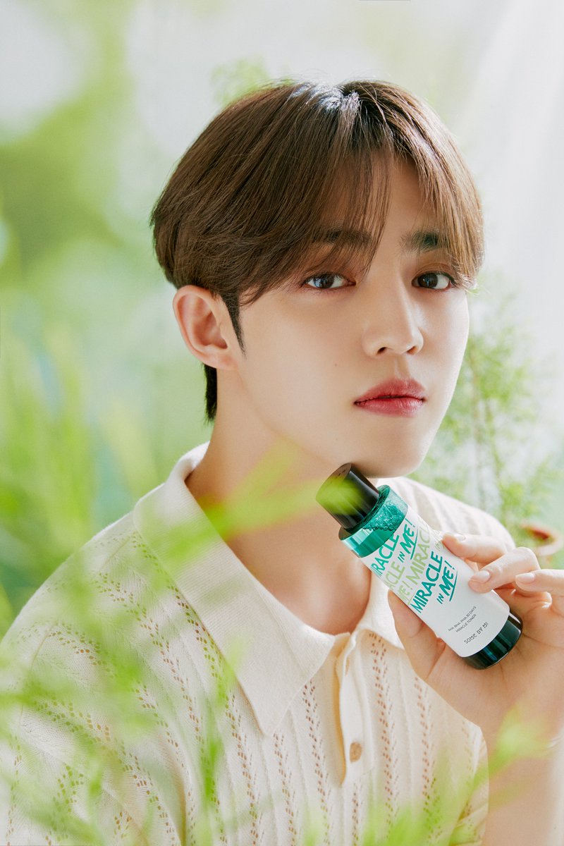 SOMEBYMI_GLOBAL's tweet photo. 감사한 마음 가득! 🐰🌳
숲속의 토끼 에스쿱스님 #미라클인미 리미티드에디션 화보 클린본 팡-팡 풀어봅니다 🫰💖 

#SOMEBYMI #MIRACLEINME #쿱스네컷 https://t.co/Iq8s0klvGb
