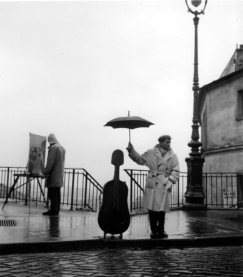 Marie Balladino (@mfb44) on Twitter photo Le violoncelle sous la pluie, Paris 1957
Photo Robert Doisneau
(Maurice Baquet rue Piat, en haut des escaliers de la rue Vilin)/John d'rbigny/Fb <a href="/lodeonfrederic/">Frédéric Lodéon</a> Le violoncelle sous la pluie, Paris 1957
Photo Robert Doisneau
(Maurice Baquet rue Piat, en haut des escaliers de la rue Vilin)/John d'rbigny/Fb <a href="/lodeonfrederic/">Frédéric Lodéon</a>
