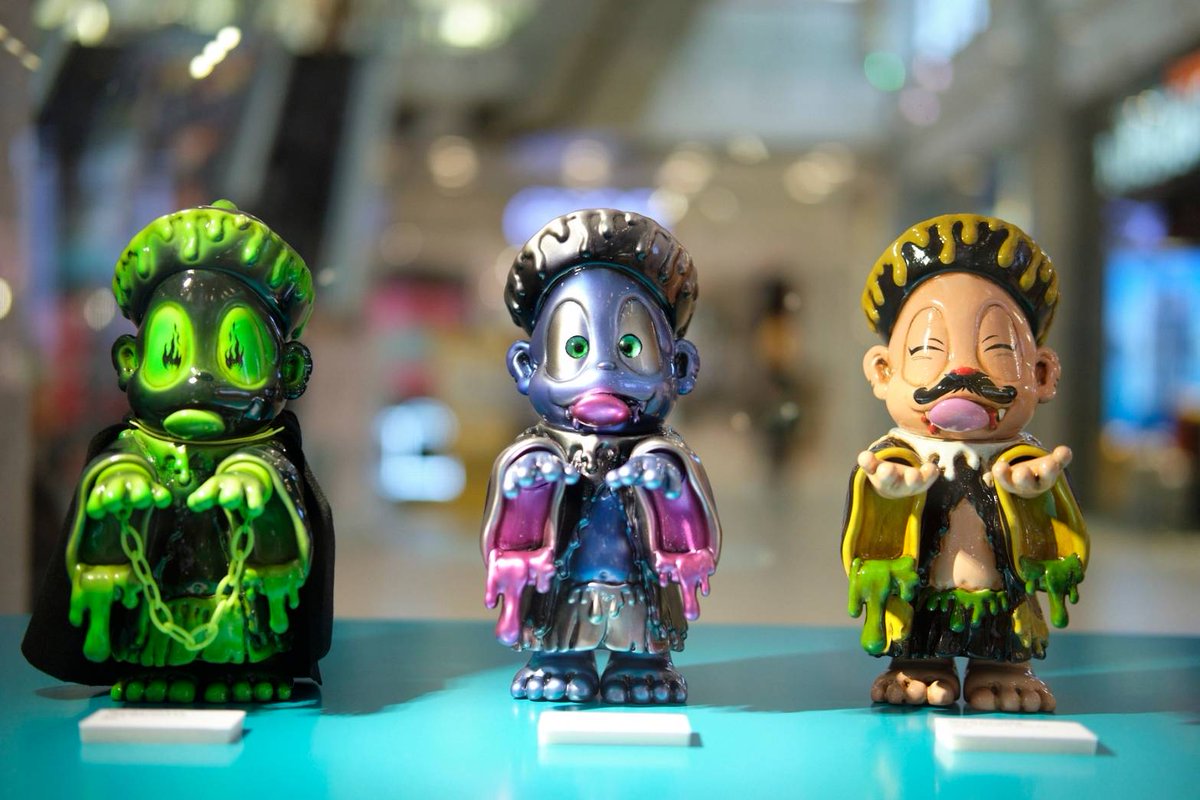 Praewdaily's tweet photo. เริ่มแล้ว! นิทรรศการรวมที่สุดของผลงาน Art Toy ระดับโลกจาก 17 นักออกแบบชื่อดังในงาน “Let’s Unbox! 2022 Hong Kong Art Toy Exhibition, Thailand”
@HKArtToyStory
#HKArtToyStory #arttoy #centralworld #bangkok #HKArtToy #CreateHK #InnovativeEntrepreneurAssociation https://t.co/vnPhVTgpow