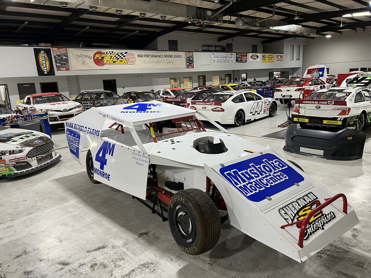 Got the car ready for this weekend. Thursday we will be at Bristol for the Arca race then we’ll comeback and switch trucks and trailers and head south￼ to Lake View Motor Speedway for there two day show