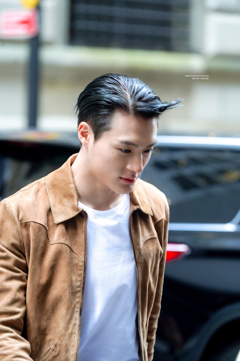iaapriyy's tweet photo. Jenn aku nyerah aja dehhh, GA KUATTTTT 😤😿
#JENOatNYFW
#JENOrunwaydebut https://t.co/rt91BIIU3G