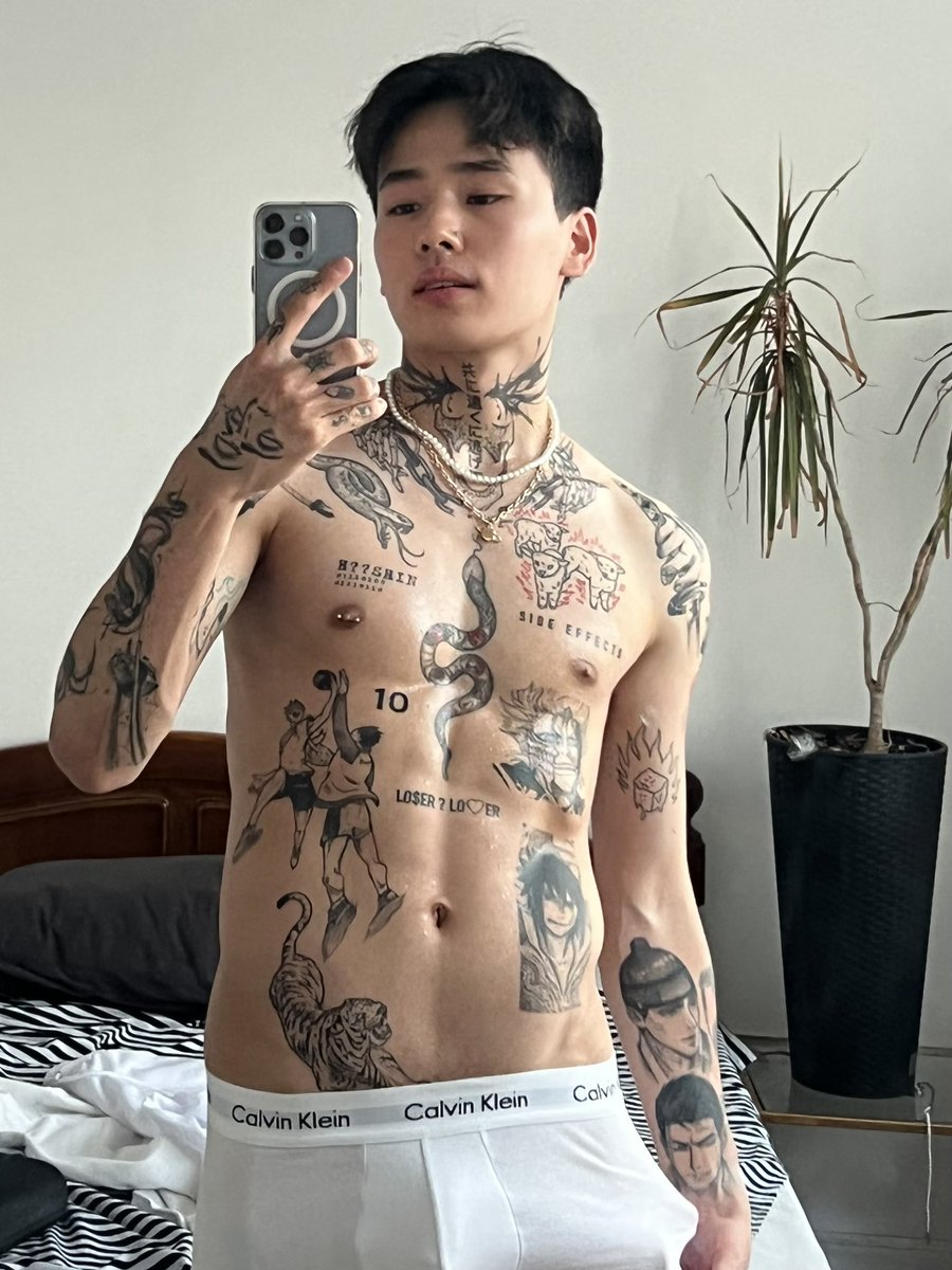 Hoshinx1's tweet photo. workout morning https://t.co/CB52QRx6Vd