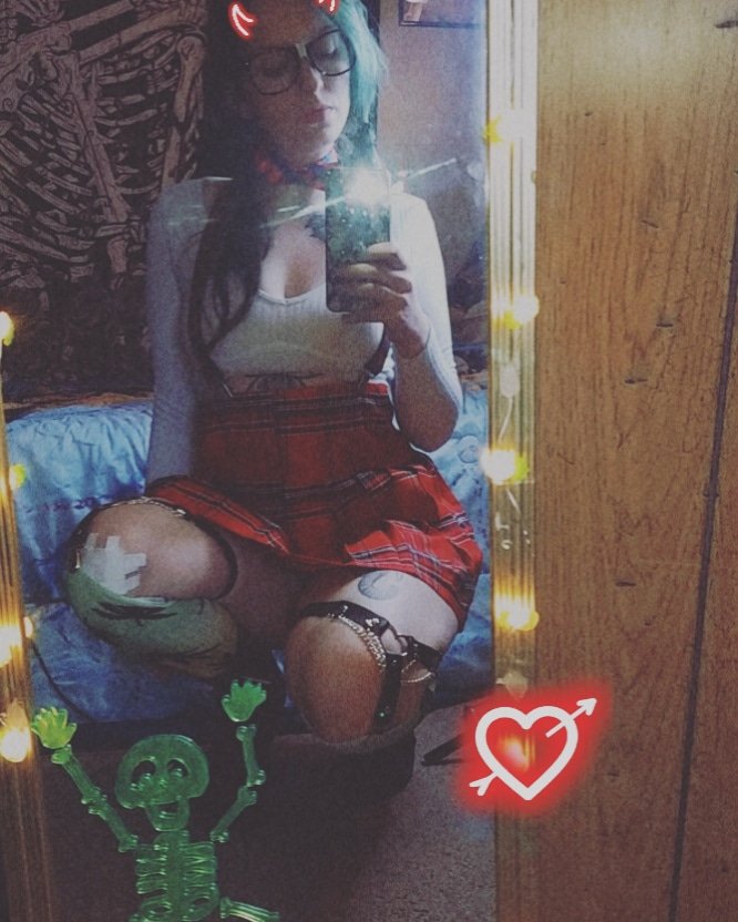 wizardlady98's tweet photo. https://t.co/U1zDRDmdC6
New content going up ina minute #sellingcontent #buyingcontent #paymepiggy https://t.co/LLiT0dQSfr